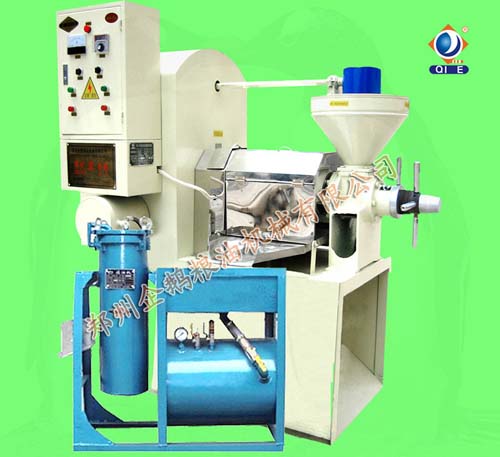 榨油機(jī)廠家專注于核桃榨油機(jī)